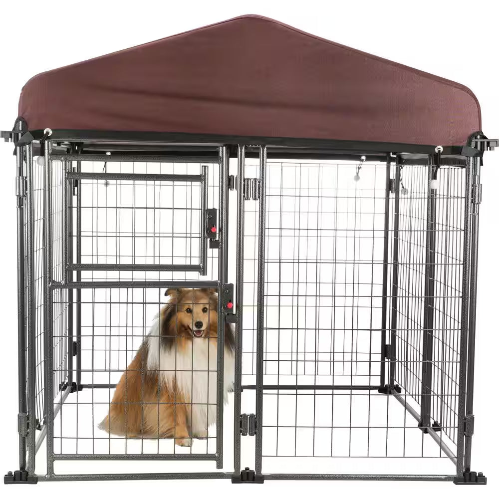 Deluxe Outdoor Dog Kennel with Cover, Medium